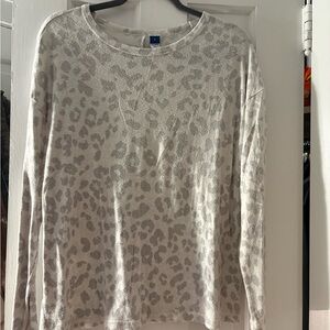 Old Navy Cream long sleeve shirt